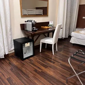 Antico Moderno 3*, Piombino Itália