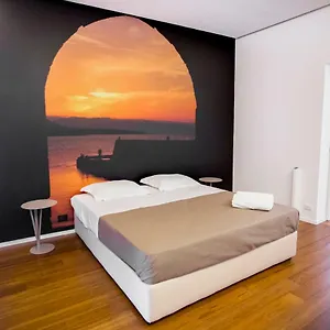 cefalu-charme-e-chic-suites.sicilyhotelsitaly.net/