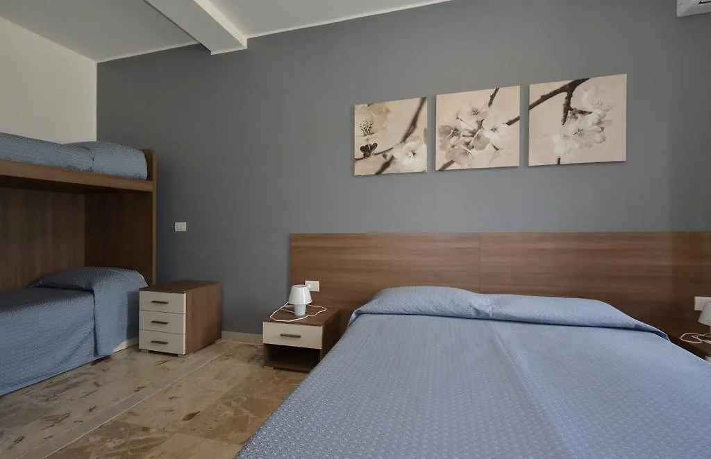 Albergo Della Torre Cernobbio 0*,